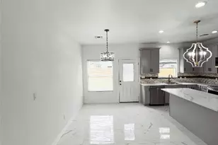 614 S Middle St, Flatonia, TX 78941 - Photo 7