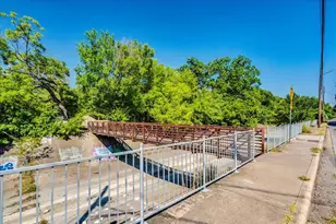 1120 Spur St, Austin, TX 78721 - Photo 25