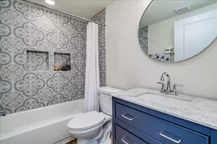 1120 Spur St, Austin, TX 78721 - Photo 19