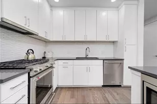 900 S 1st St, Austin, TX 78704 - Photo 9