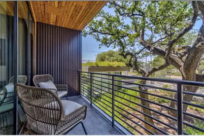 900 S 1st Street #304, Austin, TX 78704 - Photo 17