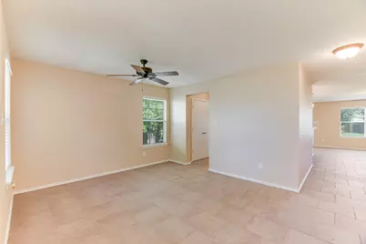 318 Phillips Street, Hutto, TX 78634 - Photo 5