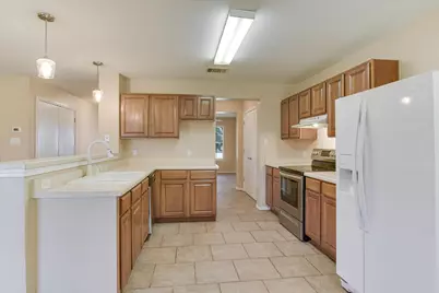 318 Phillips Street, Hutto, TX 78634 - Photo 9