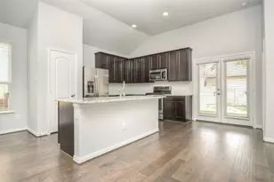 704 Bonnet Blvd, Georgetown, TX 78628 - Photo 11