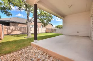 704 Bonnet Blvd, Georgetown, TX 78628 - Photo 29