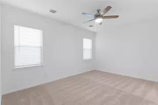25521 Flora Bella Ln, Elgin, TX 78621 - Photo 9