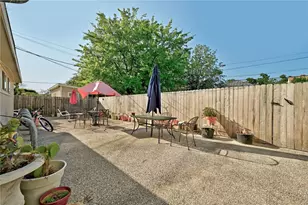 1111 W 10th St, Austin, TX 78703 - Photo 17