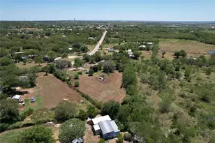 817 Petra's Way, Kyle, TX 78640 - Photo 3