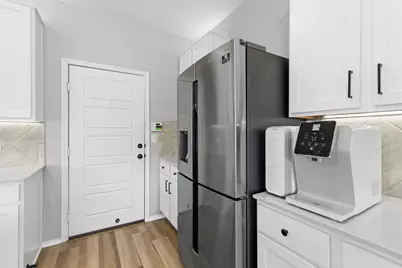 7221 Kilday Cove, Austin, TX 78744 - Photo 11