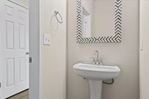 6313 Mary Lewis Dr, Austin, TX 78747 - Photo 9