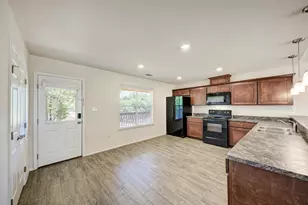 117 N Pass, Kingsland, TX 78639 - Photo 15
