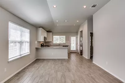 2800 Joe Dimaggio Boulevard #65, Round Rock, TX 78665 - Photo 5