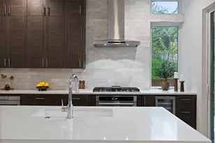 900 S 2nd St, Austin, TX 78704 - Photo 17