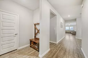 10505 Mager Ln, Hutto, TX 78634 - Photo 3