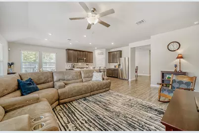 10505 Mager Lane, Hutto, TX 78634 - Photo 5