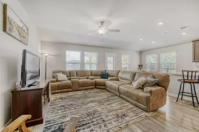 10505 Mager Lane, Hutto, TX 78634 - Photo 7