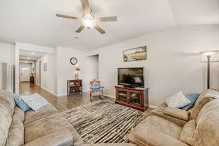 10505 Mager Ln, Hutto, TX 78634 - Photo 3