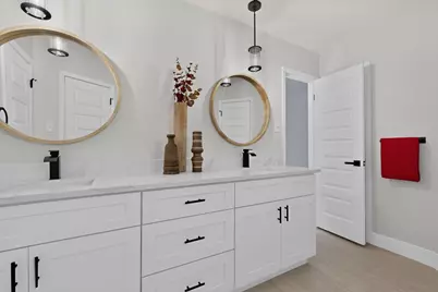 13172 Mill Stone Drive, Austin, TX 78729 - Photo 19