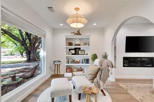 2108 Wooten Dr, Austin, TX 78757 - Photo 3