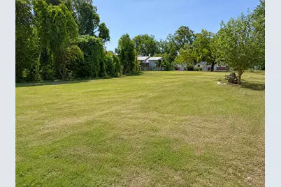 105 Navasota Lane, Seguin, TX 78155 - Photo 7