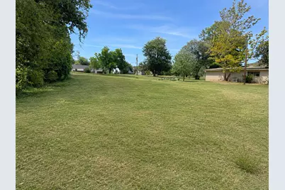 105 Navasota Lane, Seguin, TX 78155 - Photo 3