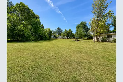 105 Navasota Lane, Seguin, TX 78155 - Photo 9
