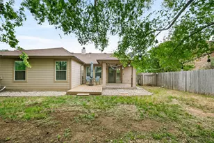 242 Wildwood Dr, Georgetown, TX 78633 - Photo 35