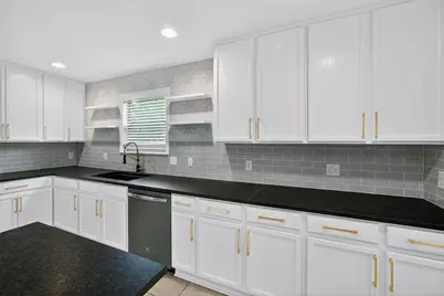 242 Wildwood Drive, Georgetown, TX 78633 - Photo 13