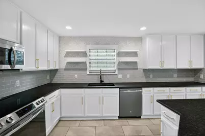 242 Wildwood Drive, Georgetown, TX 78633 - Photo 11