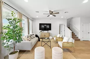 8117 Bestride Bend, Austin, TX 78744 - Photo 9