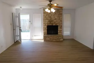 1708 Horseshoe Cir, Round Rock, TX 78681 - Photo 3
