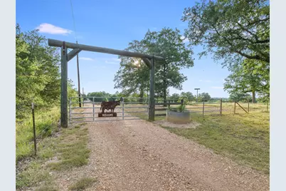 762 Karisch Road, Giddings, TX 78942 - Photo 5