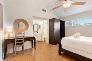 1818 S Lakeshore Blvd, Austin, TX 78741 - Photo 17