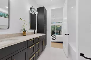 1708 Canterbury St, Austin, TX 78702 - Photo 21