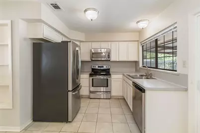 757 N Main Street, La Grange, TX 78945 - Photo 3