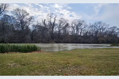 420 Riverside Drive, Bastrop, TX 78602 - Photo 3