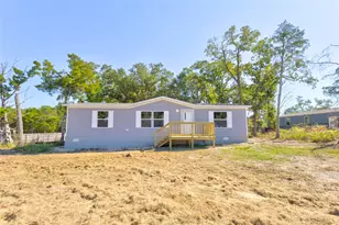 107 Los Cueva Rd, Elgin, TX 78621 - Photo 1