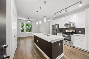 1900 Barton Springs Rd, Austin, TX 78704 - Photo 9