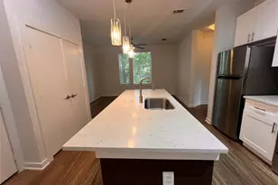 1900 Barton Springs Rd, Austin, TX 78704 - Photo 17