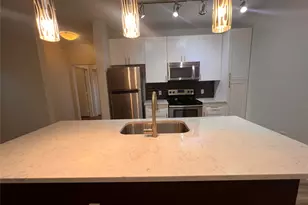 1900 Barton Springs Rd, Austin, TX 78704 - Photo 15