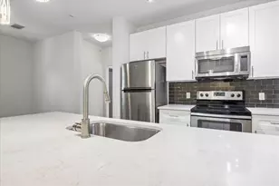 1900 Barton Springs Rd, Austin, TX 78704 - Photo 11