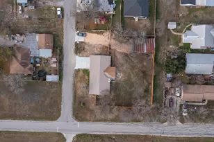 209 E Rector St, Manor, TX 78653 - Photo 29