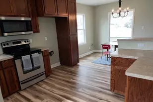 305 W Davilla St, Granger, TX 76530 - Photo 5