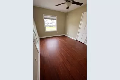 305 W Davilla Street, Granger, TX 76530 - Photo 15