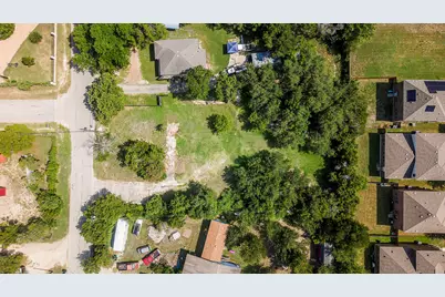 1305 High Chaparral Drive, Leander, TX 78641 - Photo 9