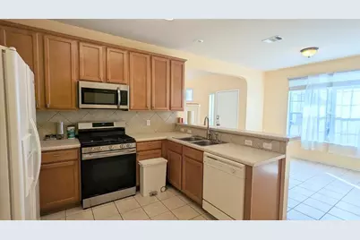 1900 Scofield Ridge Parkway #6903, Austin, TX 78727 - Photo 5