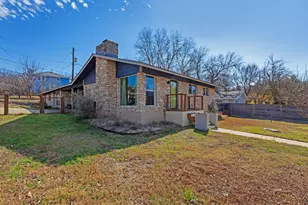 3001 Catalina Dr, Austin, TX 78741 - Photo 1