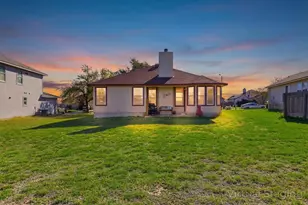 309 Dana Dr, Hutto, TX 78634 - Photo 25