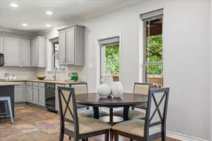 11208 Bastogne Loop, Austin, TX 78739 - Photo 11
