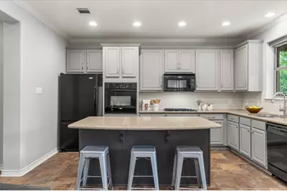 11208 Bastogne Loop, Austin, TX 78739 - Photo 13